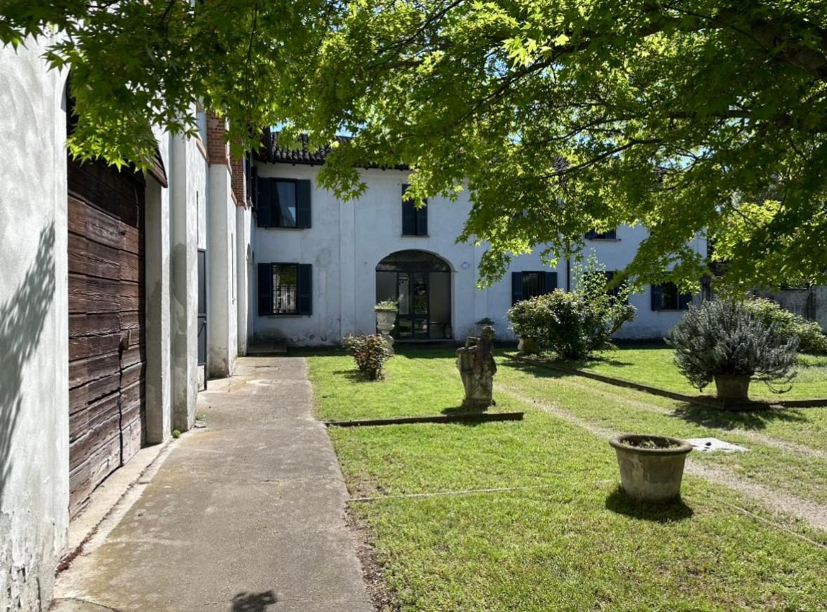 فيلا Affascinante Casale Brambilla Vicino Pavia San Zenone al Po المظهر الخارجي الصورة